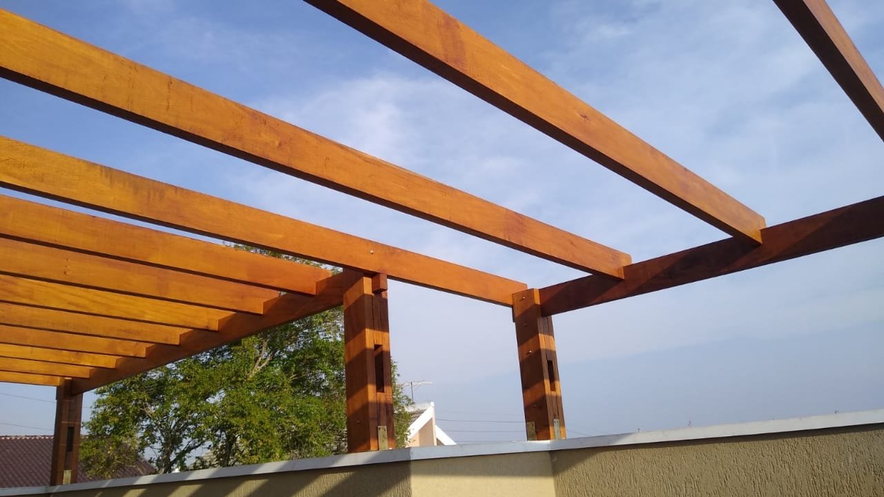Pergolado contemporâneo